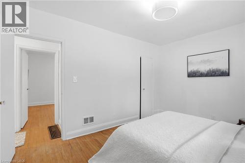 170 Dufferin Street, Hamilton, ON - Indoor Photo Showing Bedroom