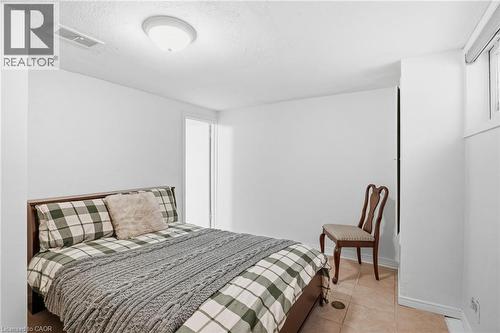 170 Dufferin Street, Hamilton, ON - Indoor Photo Showing Bedroom