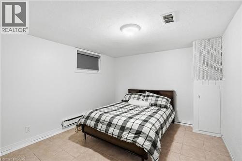 170 Dufferin Street, Hamilton, ON - Indoor Photo Showing Bedroom