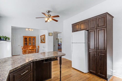 Cuisine - 682 Rue Alexander, Beloeil, QC - Indoor Photo Showing Kitchen