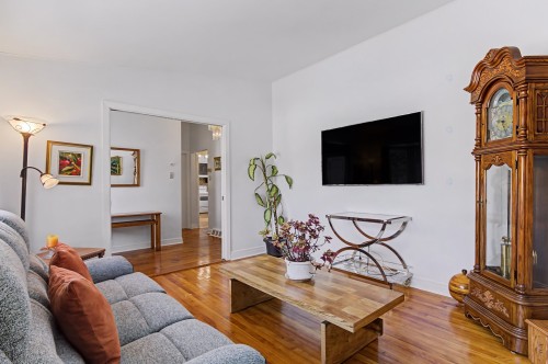 Salon - 682 Rue Alexander, Beloeil, QC - Indoor Photo Showing Living Room