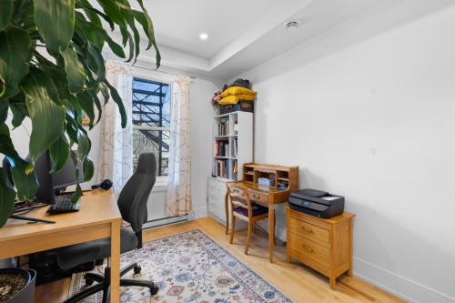 Chambre à coucher - 8259 Rue St-Denis, Montréal (Villeray/Saint-Michel/Parc-Extension), QC - Indoor