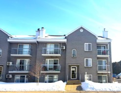 201-95 Rue Pierre-Laporte  Saint-Eustache, QC J7P 5C8