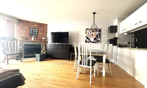 Salle à manger - 201-95 Rue Pierre-Laporte, Saint-Eustache, QC - Indoor With Fireplace