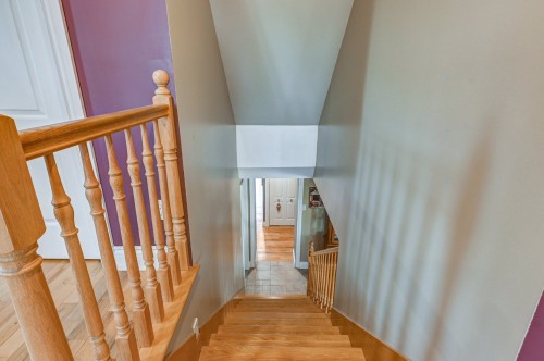 Escalier - 1660  - 1662 Rue Principale, Saint-Cuthbert, QC - Indoor Photo Showing Other Room