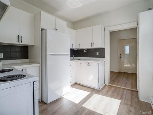 Cuisine - 4393 Rue Rivard, Montréal (Le Plateau-Mont-Royal), QC - Indoor Photo Showing Kitchen