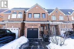 38 DOOLEY CRESCENT  Ajax, ON L1T 4J4