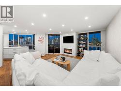 1704 1245 QUAYSIDE DRIVE  New Westminster, BC V3M 6J6