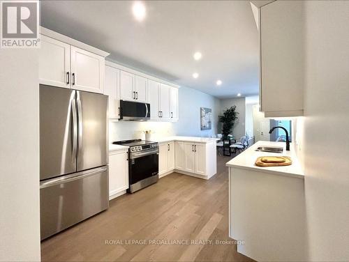 35 Athabaska Drive, Belleville (Thurlow Ward), ON - Indoor Photo Showing Kitchen With Stainless Steel Kitchen With Double Sink