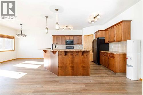 6010 Orr Drive, Red Deer, AB - Indoor Photo Showing Kitchen