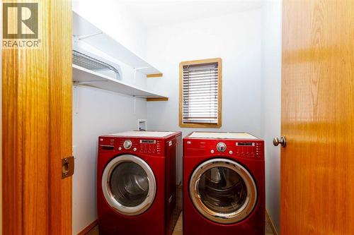 6010 Orr Drive, Red Deer, AB - Indoor Photo Showing Laundry Room