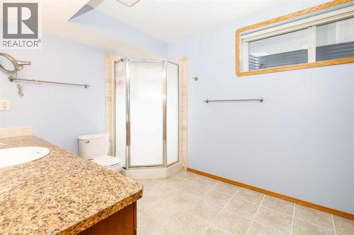 6010 Orr Drive, Red Deer, AB - Indoor Photo Showing Bathroom