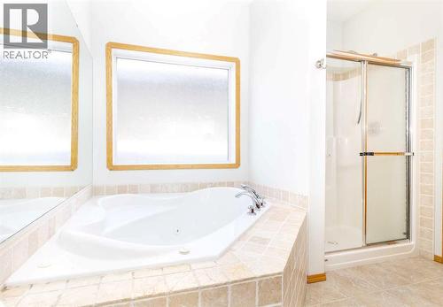6010 Orr Drive, Red Deer, AB - Indoor Photo Showing Bathroom