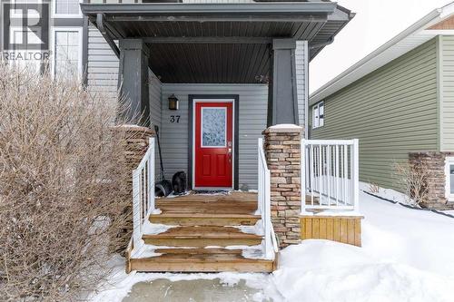 37 Regatta Way, Sylvan Lake, AB - Outdoor