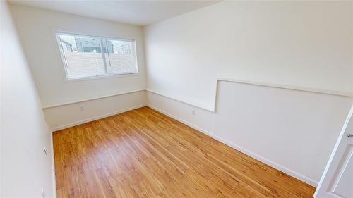 4-2504 12Th Street, Cranbrook, BC - Indoor Photo Showing Other Room