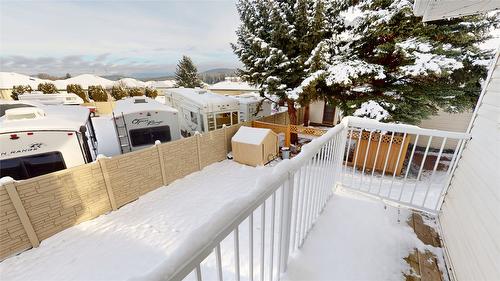 4-2504 12Th Street, Cranbrook, BC - Outdoor