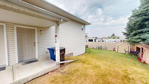 4-2504 12Th Street, Cranbrook, BC - Outdoor With Exterior