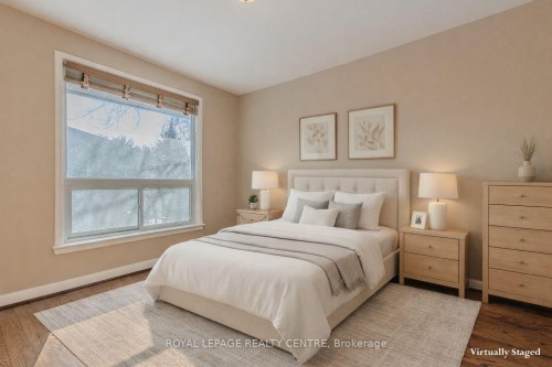 27 Hernshaw Crescent, Toronto, ON - Indoor Photo Showing Bedroom