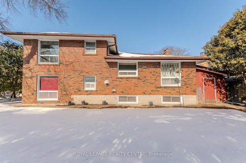 27 Hernshaw Crescent, Toronto, ON - Outdoor