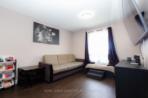 317 Britannia Avenue, Hamilton, ON - Indoor