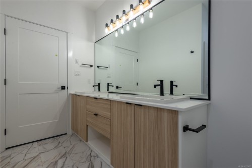 3-3028 Alder St South, Campbell River, BC 