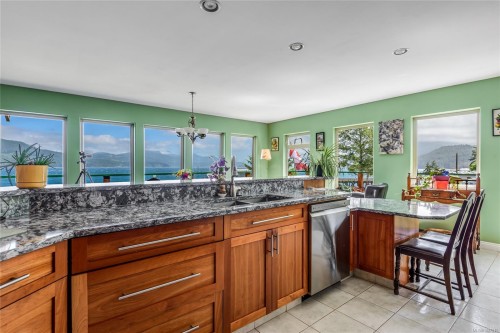 23 Sayward Rd, Sayward, BC 