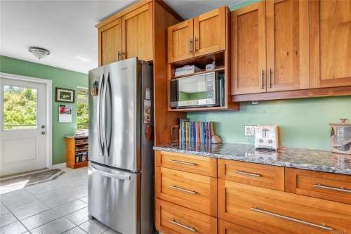 23 Sayward Rd, Sayward, BC 