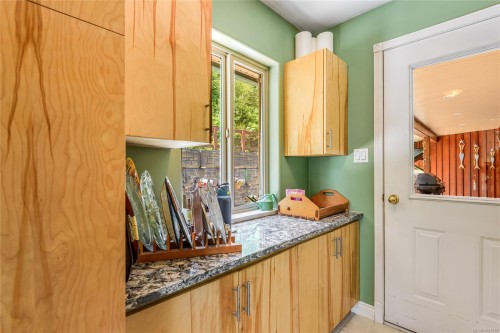 23 Sayward Rd, Sayward, BC 