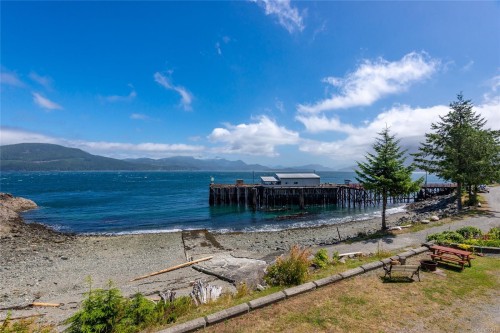 23 Sayward Rd, Sayward, BC 