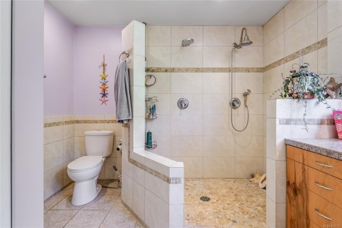 23 Sayward Rd, Sayward, BC 