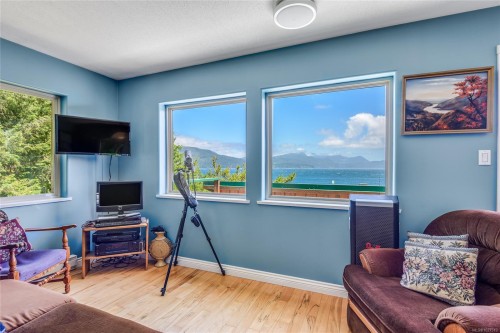 23 Sayward Rd, Sayward, BC 