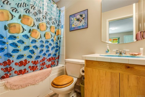 23 Sayward Rd, Sayward, BC 