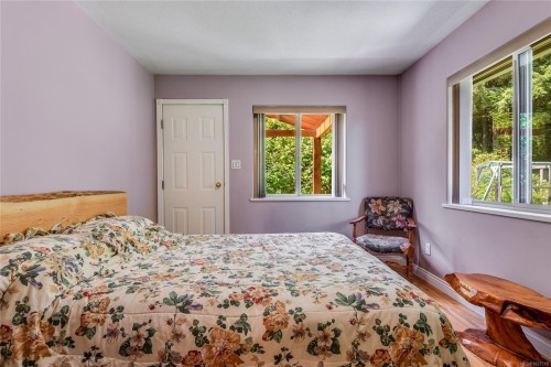 23 Sayward Rd, Sayward, BC 