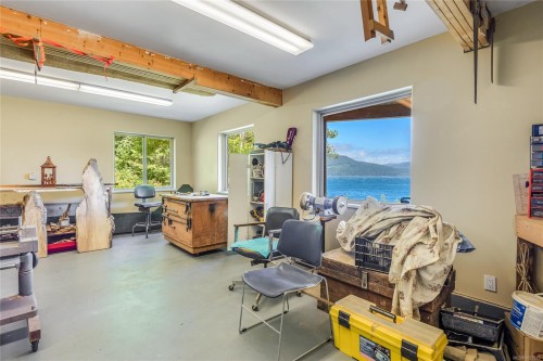 23 Sayward Rd, Sayward, BC 