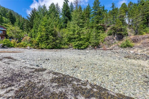 23 Sayward Rd, Sayward, BC 