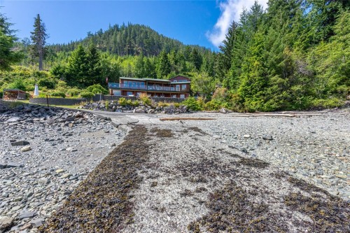 23 Sayward Rd, Sayward, BC 