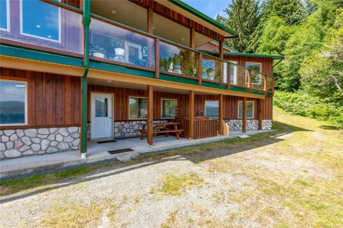 23 Sayward Rd, Sayward, BC 