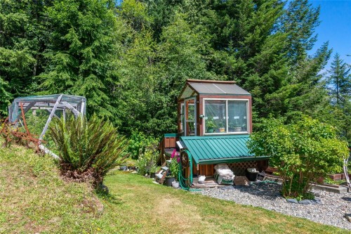 23 Sayward Rd, Sayward, BC 