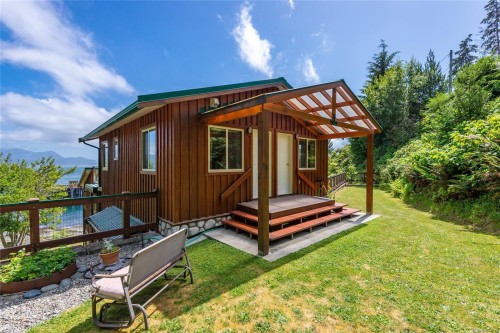 23 Sayward Rd, Sayward, BC 