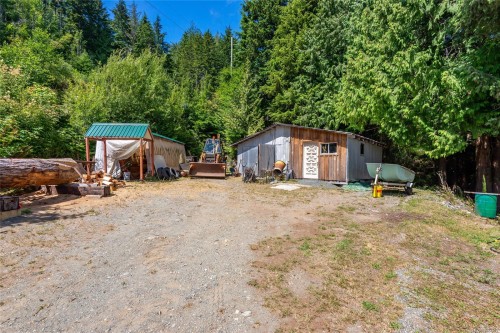23 Sayward Rd, Sayward, BC 