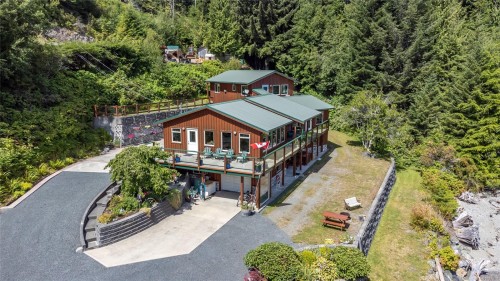 23 Sayward Rd, Sayward, BC 