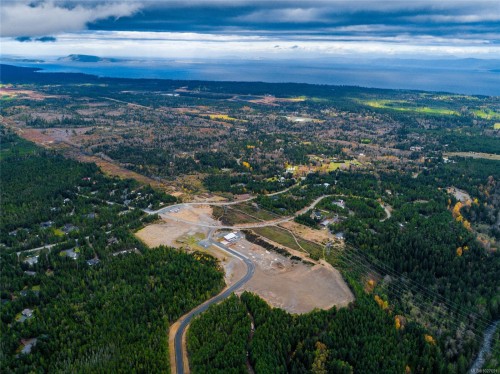 3 Ashling Rd, Qualicum Beach, BC 