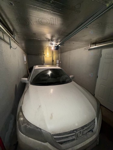 Garage - 12 Rue Mcvey, Montréal (Lasalle), QC - Indoor Photo Showing Garage