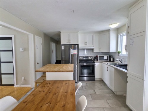 Cuisine - 256 Ch. Dr-Lemay, Rouyn-Noranda, QC - Indoor Photo Showing Kitchen