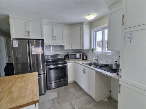 Cuisine - 256 Ch. Dr-Lemay, Rouyn-Noranda, QC - Indoor Photo Showing Kitchen