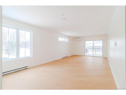 975 Brookside Dr, Fredericton, NB 