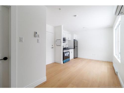 975 Brookside Dr, Fredericton, NB 