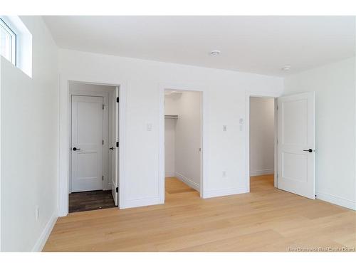 975 Brookside Dr, Fredericton, NB 