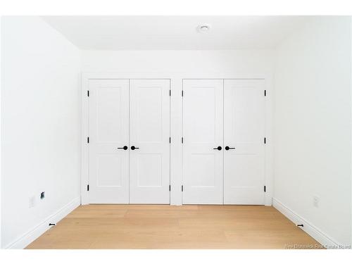 975 Brookside Dr, Fredericton, NB 