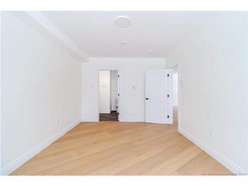 975 Brookside Dr, Fredericton, NB 